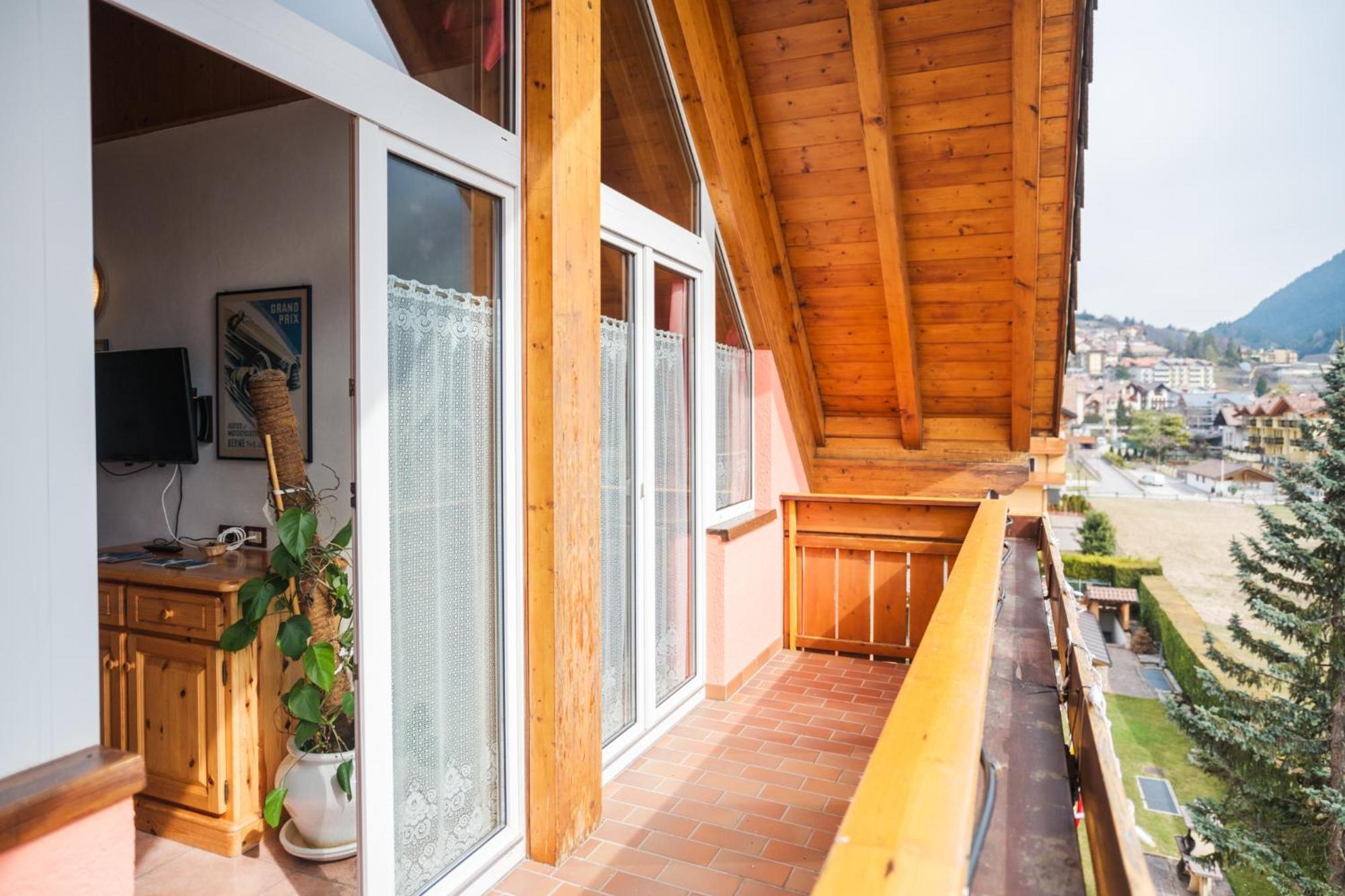 Residence Al Caminetto Molveno Eksteriør bilde