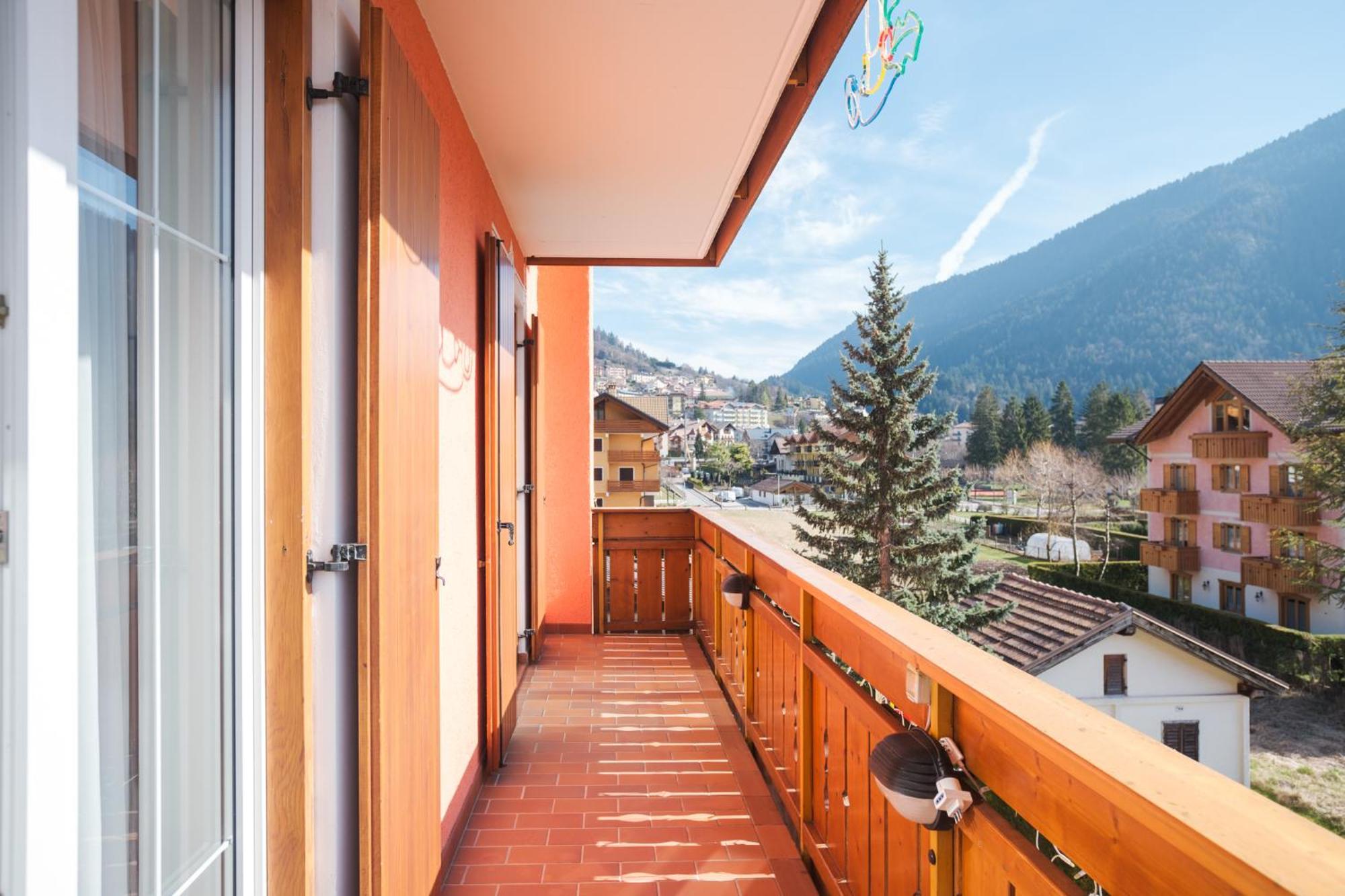 Residence Al Caminetto Molveno Eksteriør bilde