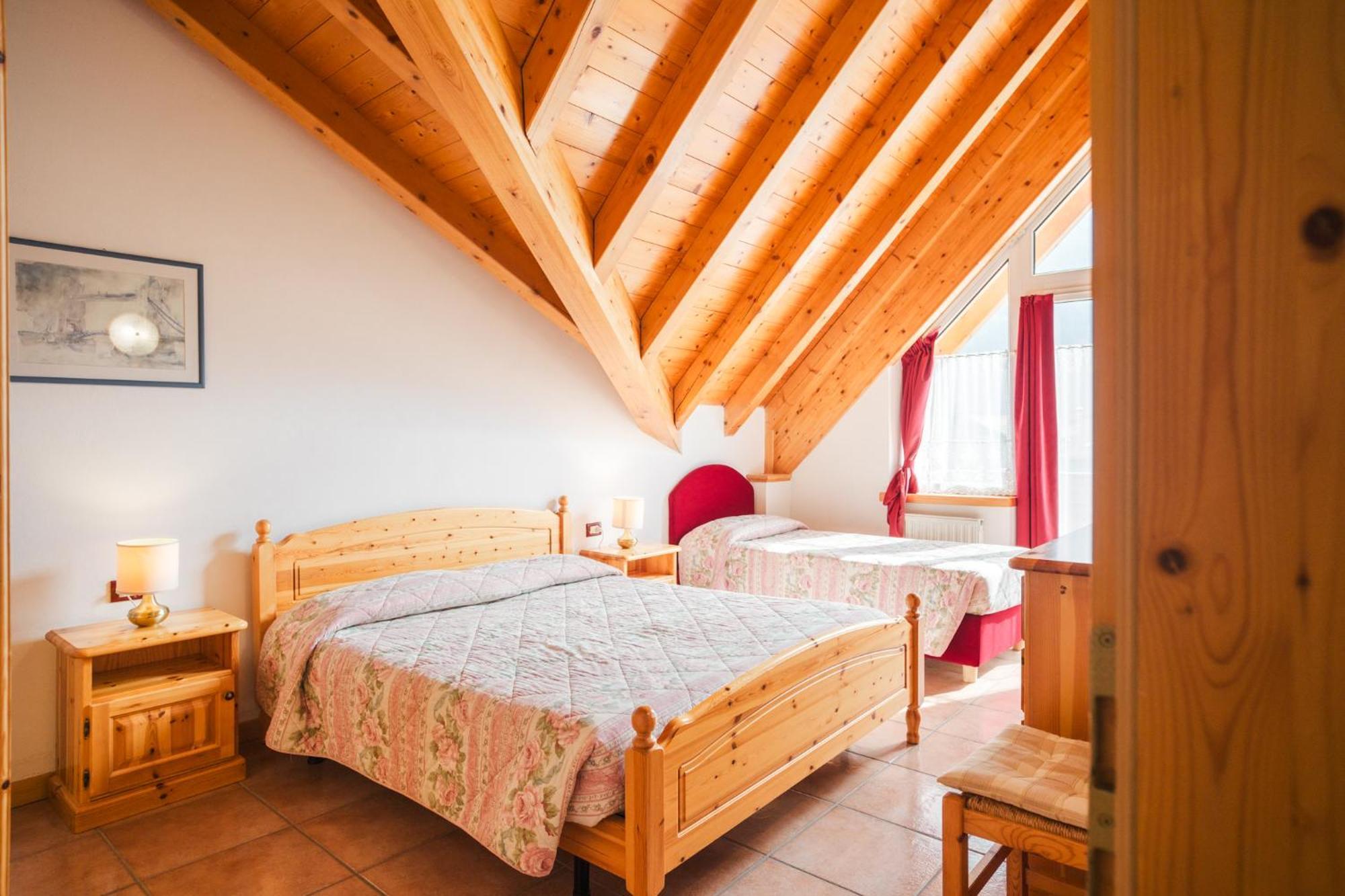 Residence Al Caminetto Molveno Eksteriør bilde
