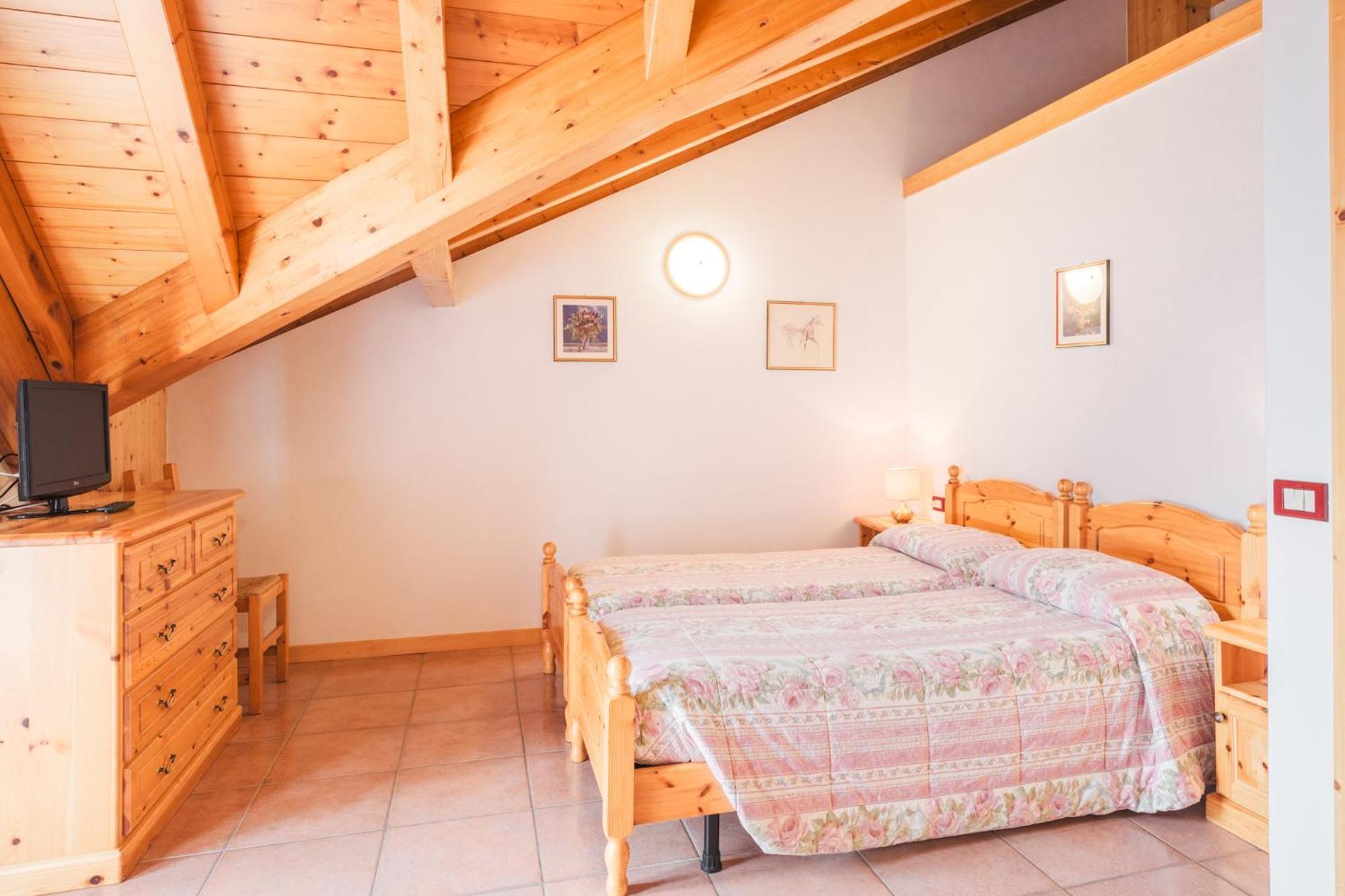 Residence Al Caminetto Molveno Eksteriør bilde